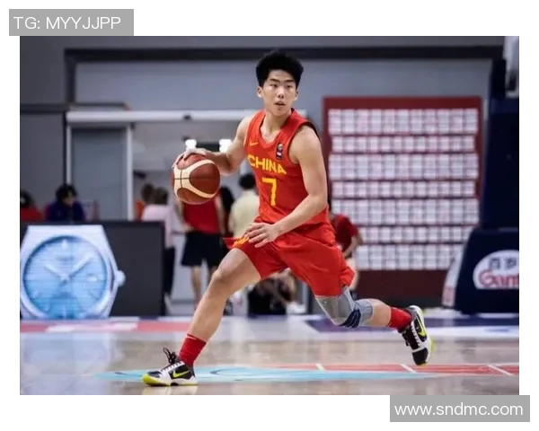 2020奥运会中国男篮与美国男篮激战回顾与精彩瞬间分析